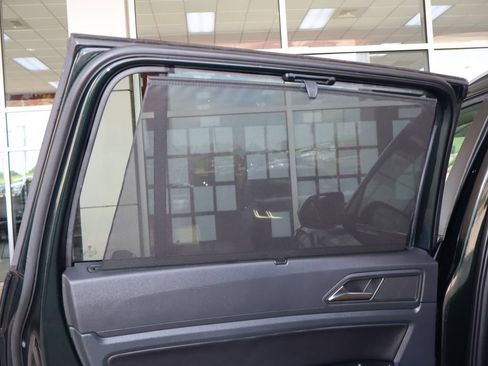Used 2021 Volkswagen Atlas SEL FWD image 34