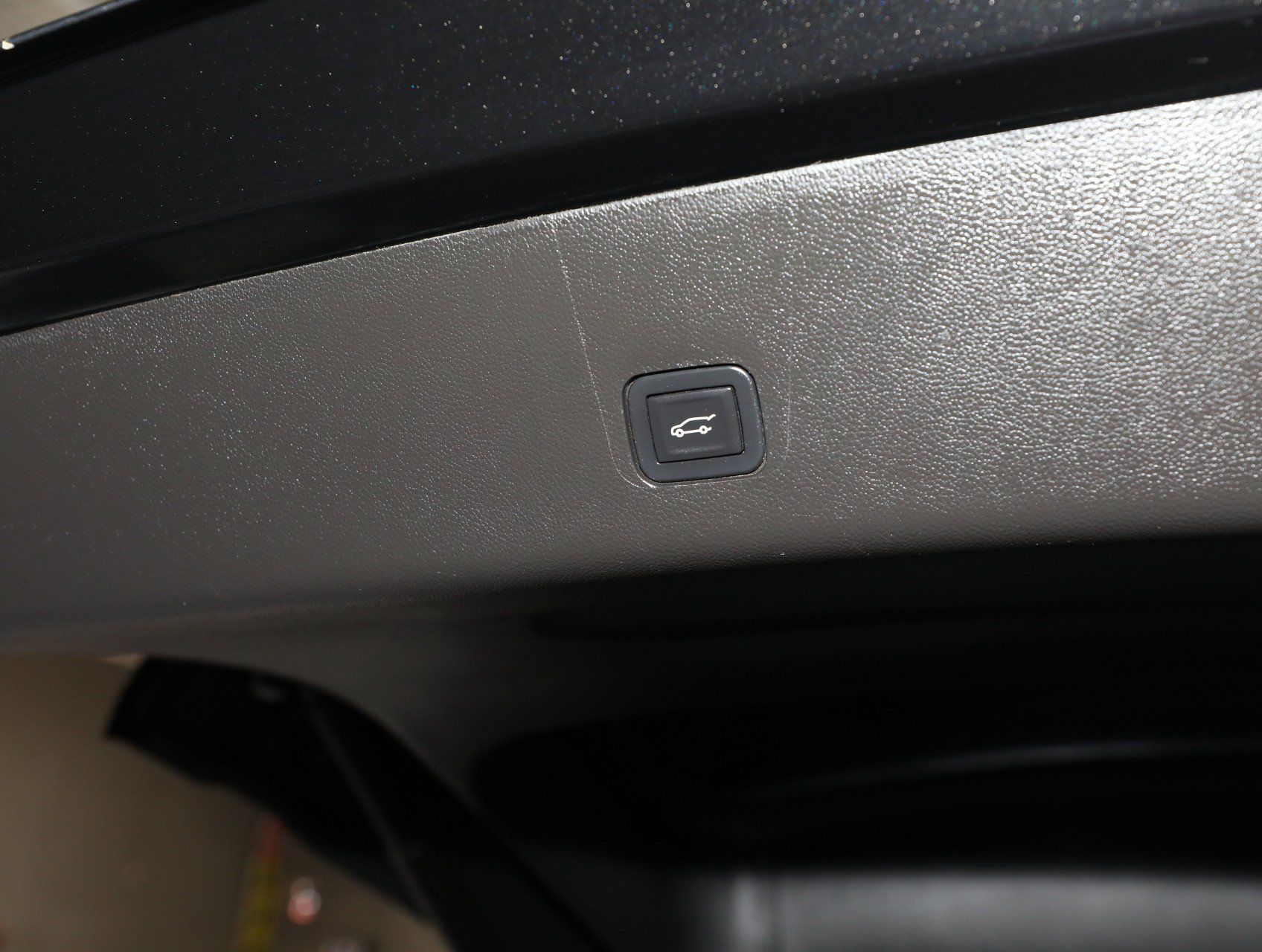 Used 2018 Chevrolet Traverse LT AWD/4WD image 40