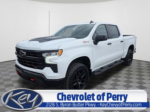 Used 2023 Chevrolet Silverado 1500 LT Trail Boss w/ Protection Package AWD/4WD image 1