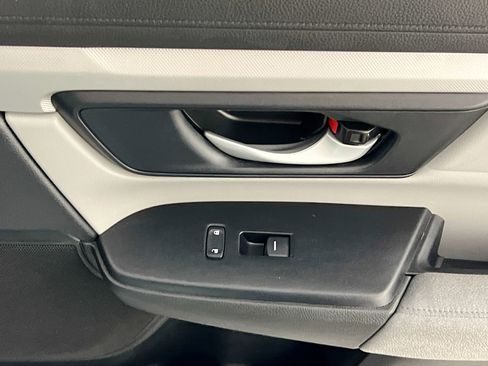 Used 2019 Honda CR-V LX image 30