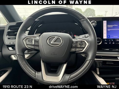 Used 2023 Lexus RX 350 Premium w/ Accessory Package AWD/4WD image 25