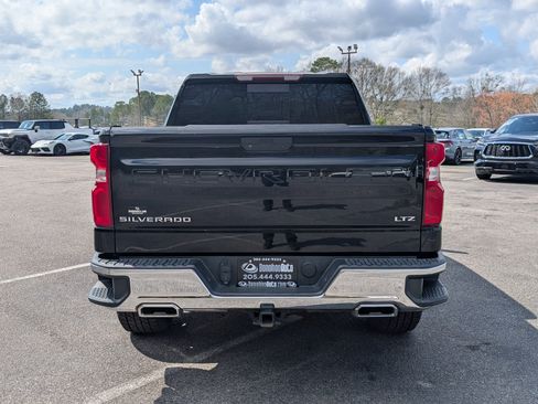 Used 2020 Chevrolet Silverado 1500 LTZ w/ LTZ Premium Package image 8