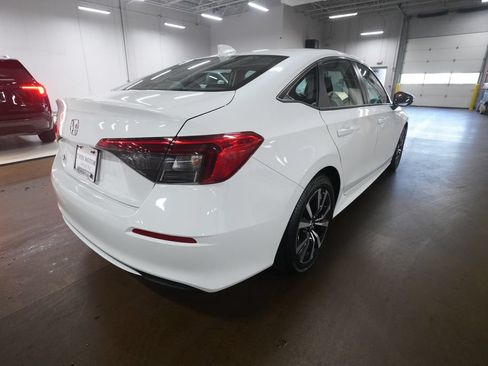 Used 2023 Honda Civic EX image 13