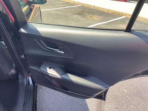 Used 2025 Toyota Prius FWD image 11