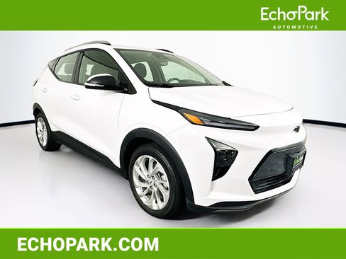 Used 2023 Chevrolet Bolt EUV LT image 1