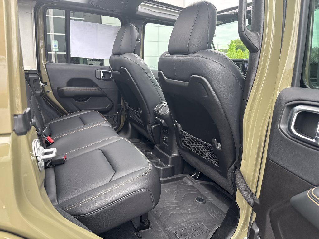 Used 2026 Jeep Wrangler Unlimited Sahara AWD/4WD image 41