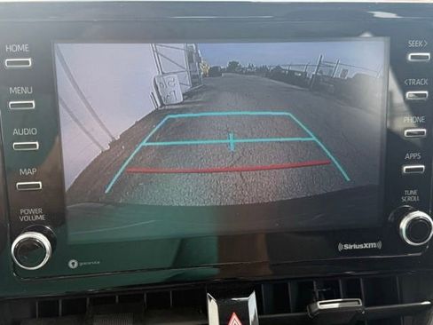 Used 2021 Toyota Corolla LE FWD image 2