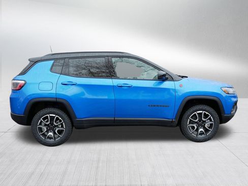 New 2026 Jeep Compass Trailhawk w/ Trailer Tow Group image 8