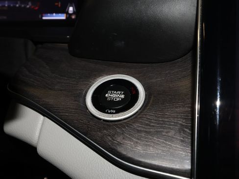 Used 2022 Jeep Grand Cherokee L Overland image 16