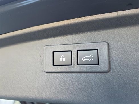 Used 2025 Subaru Outback Limited w/ Popular Package #2 image 16