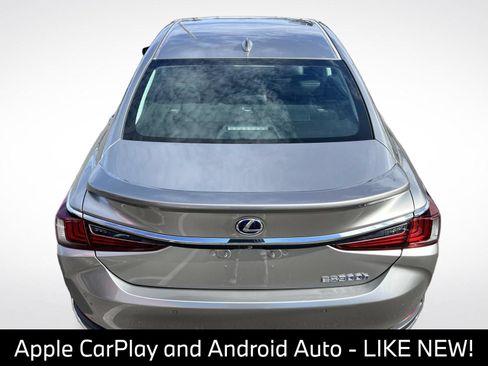 Used 2020 Lexus ES 300h w/ Premium Package FWD image 8