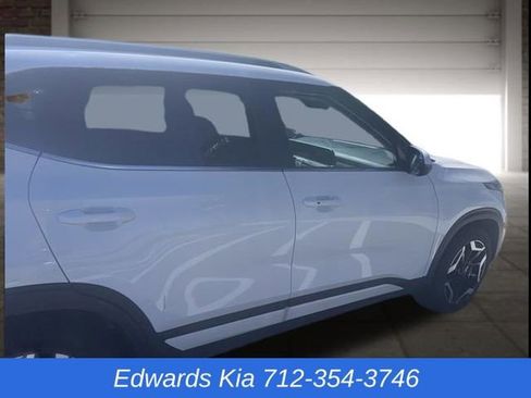 Used 2024 Kia Seltos SX image 7
