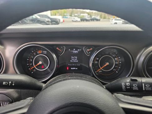 Used 2019 Jeep Wrangler Unlimited Sport S AWD/4WD image 6