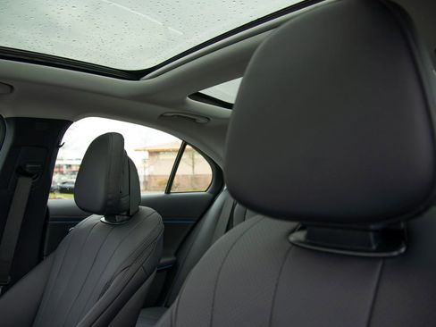 New 2026 Mercedes-Benz E 350 4MATIC Sedan image 12