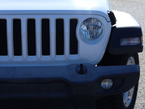 Used 2019 Jeep Wrangler Unlimited Sport S image 18