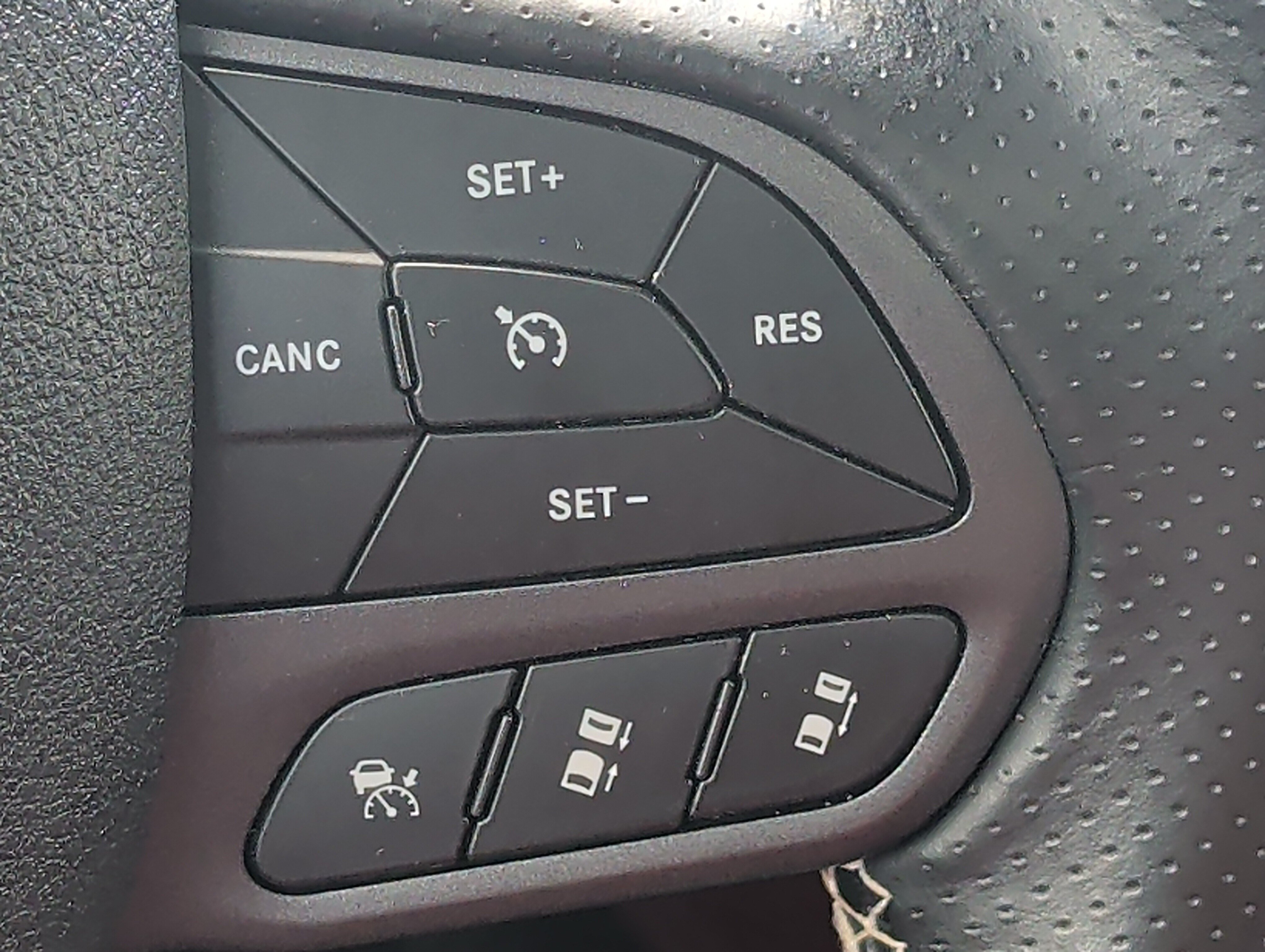 Used 2023 Dodge Durango SRT AWD/4WD image 28