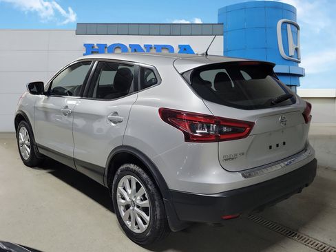 Used 2020 Nissan Rogue Sport S w/ Appearance Package FWD image 4