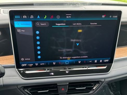 New 2026 Volkswagen Tiguan SEL R-Line AWD/4WD image 32