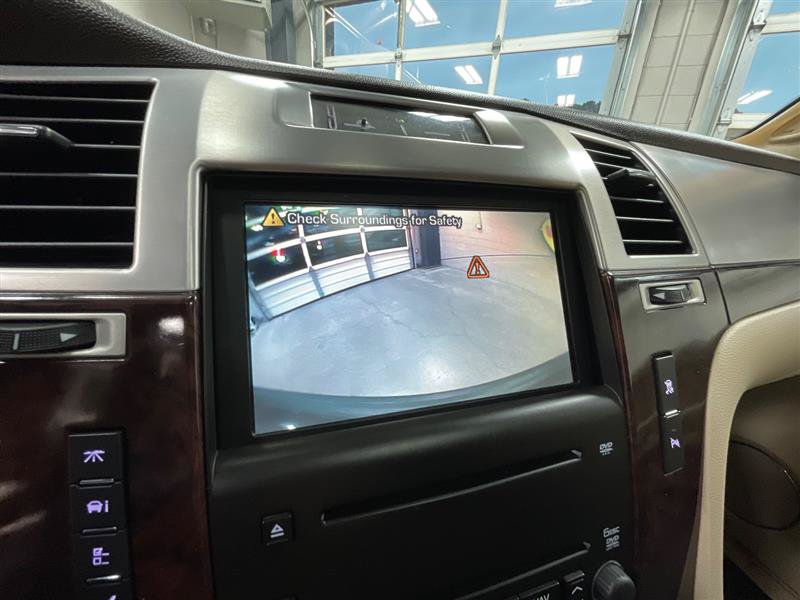 Used 2007 Cadillac Escalade AWD w/ Information Package image 20