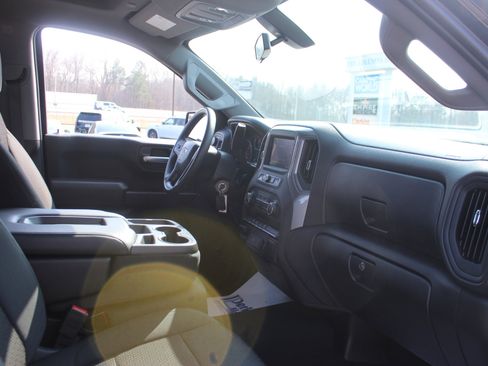 Used 2020 Chevrolet Silverado 1500 Custom Trail Boss w/ Custom Convenience Package image 30