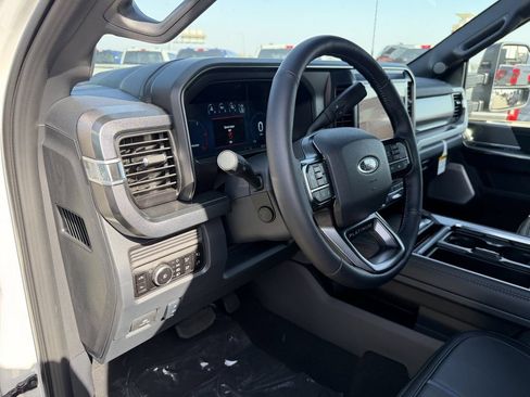 New 2026 Ford F250 Platinum AWD/4WD image 28
