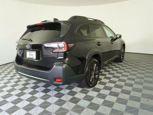 Certified 2025 Subaru Outback Onyx Edition AWD/4WD image 7