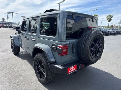 Certified 2025 Jeep Wrangler Unlimited Sahara w/ Safety Group image 5