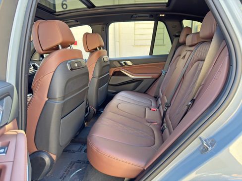 Used 2026 BMW X5 xDrive50e w/ M Sport Package AWD/4WD image 46
