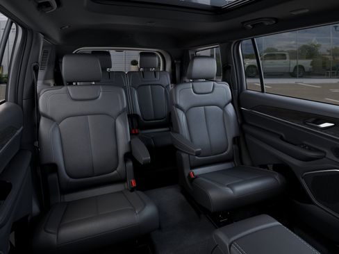 New 2026 Jeep Grand Cherokee L Limited AWD/4WD image 41