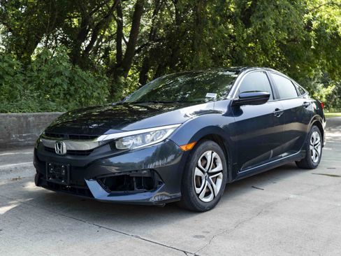 Used 2018 Honda Civic LX image 5