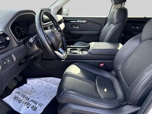 Certified 2025 Honda Pilot EX-L image 6