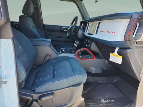 New 2025 Ford Bronco Heritage Edition image 11