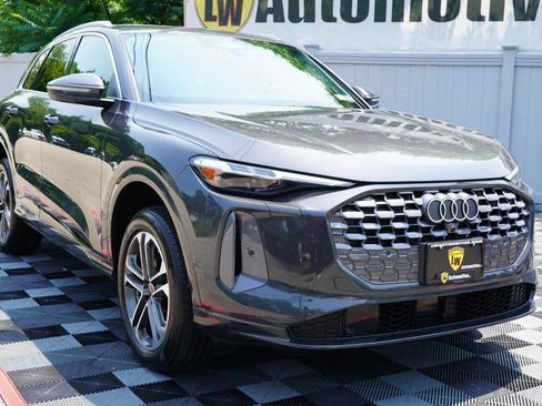 Used 2026 Audi Q5 Premium Plus AWD/4WD image 2