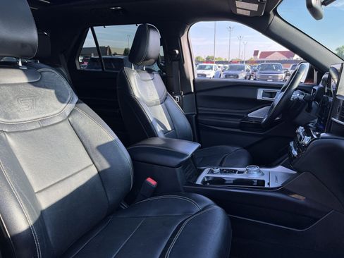 Used 2021 Ford Explorer ST w/ Equipment Group 401A AWD/4WD image 28