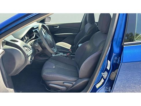 Used 2014 Dodge Dart SXT FWD image 10
