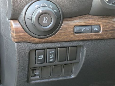 Certified 2024 Nissan Titan Platinum Reserve w/ Moonroof Package image 20