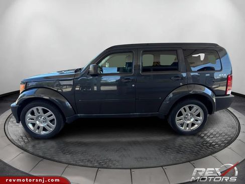 Used 2011 Dodge Nitro Heat AWD/4WD image 2