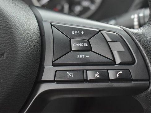 Used 2025 Nissan Sentra S image 23