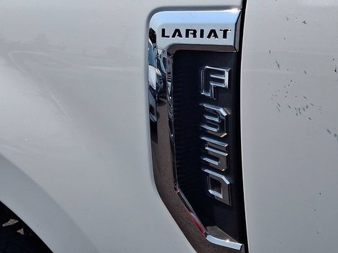 Used 2022 Ford F350 Lariat w/ Lariat Ultimate Package AWD/4WD image 32