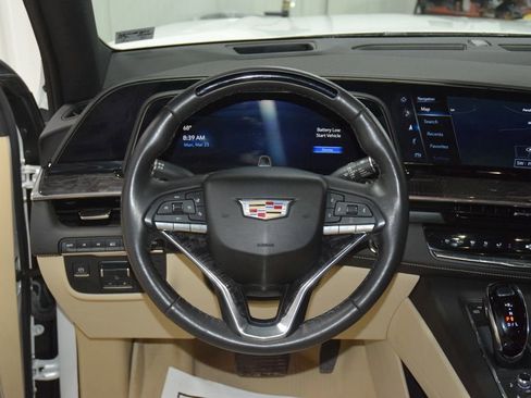 Used 2023 Cadillac Escalade Premium Luxury w/ Performance Package AWD/4WD image 37