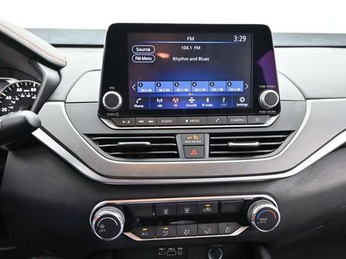 Used 2025 Nissan Altima 2.5 SR AWD/4WD image 22