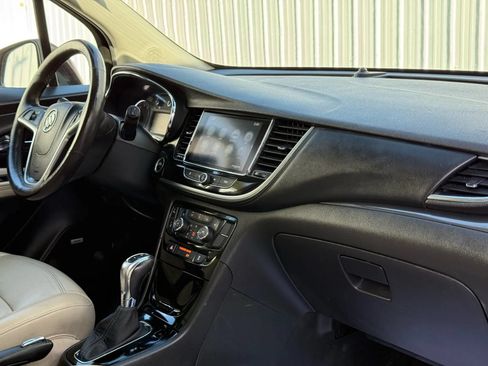 Used 2017 Buick Encore Premium w/ Experience Buick Package AWD/4WD image 18