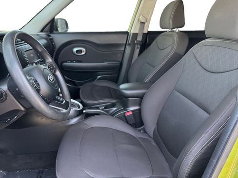 Used 2019 Kia Soul FWD image 7