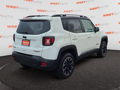 Used 2023 Jeep Renegade Trailhawk image 5