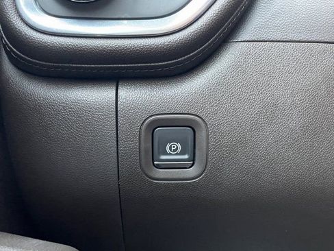 Used 2021 GMC Sierra 3500 Denali w/ Denali Ultimate Package image 25