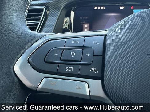 Used 2024 Volkswagen Atlas Cross Sport SEL image 39