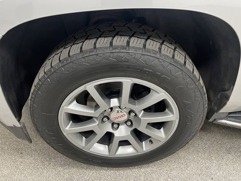 Used 2020 GMC Yukon XL Denali image 17