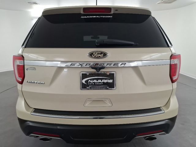Used 2018 Ford Explorer Limited w/ Equipment Group 301A FWD image 7
