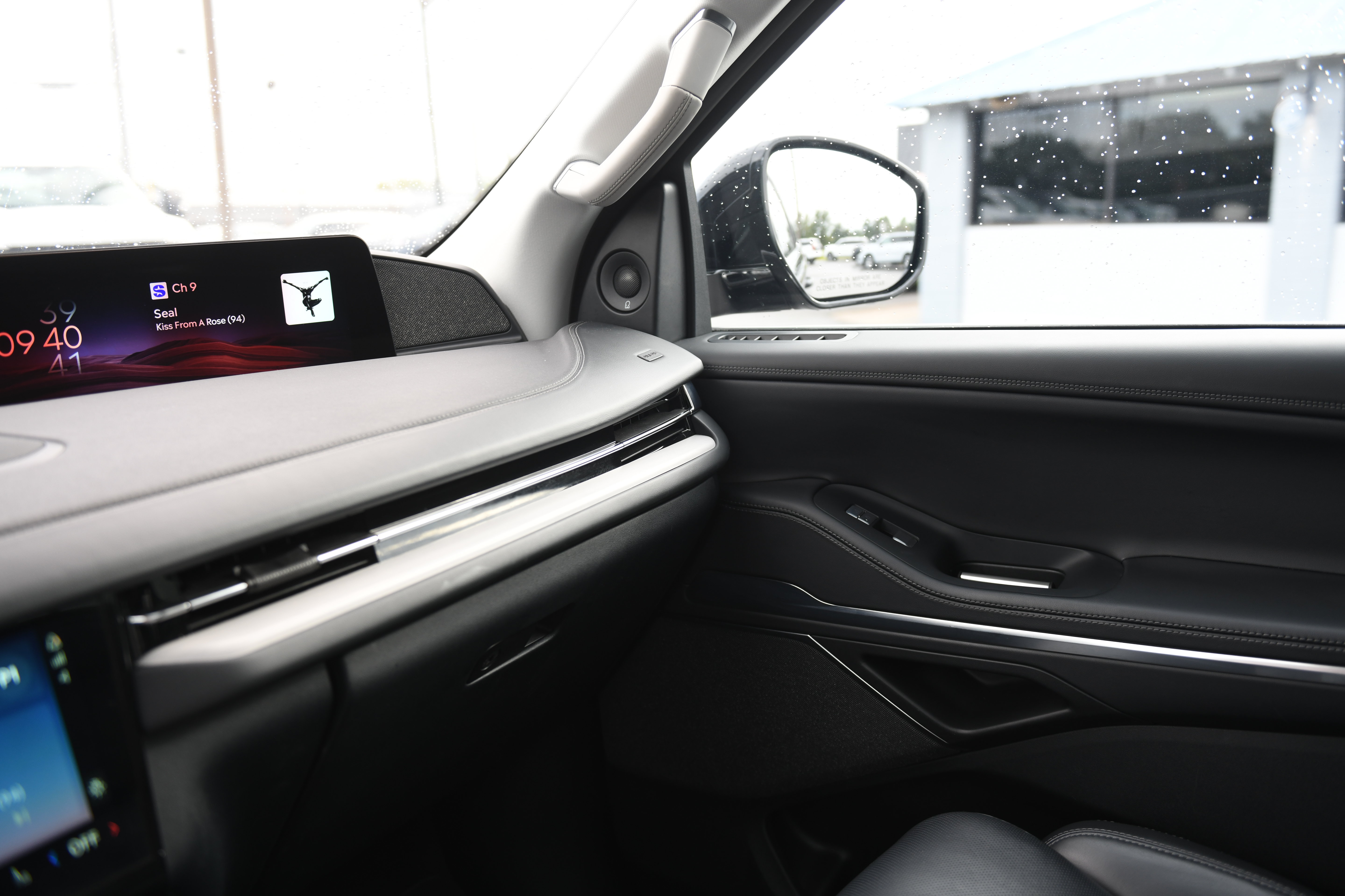 Used 2025 Lincoln Navigator Reserve AWD/4WD image 34
