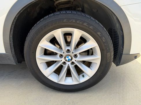 Used 2017 BMW X3 sDrive28i image 9